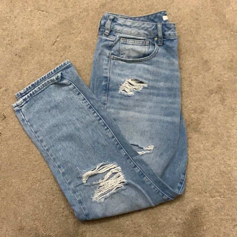 Light wash ripped pacsun mom jeans